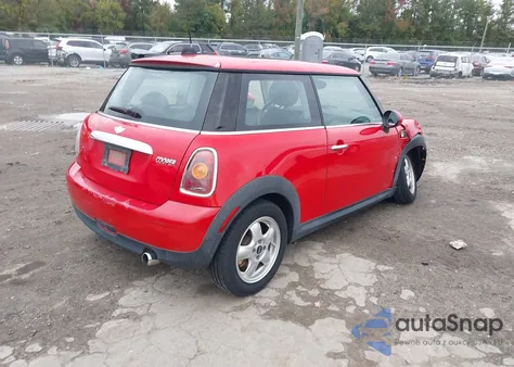 2010 Mini Cooper z USA, uszkodzony, nr VIN WMWMF3C57ATZ24134